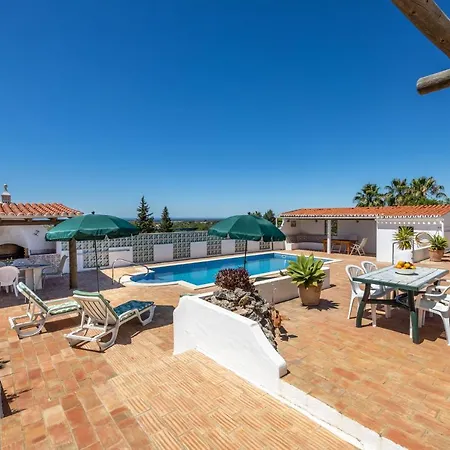 Mimosa 4* Santa Bárbara de Nexe
