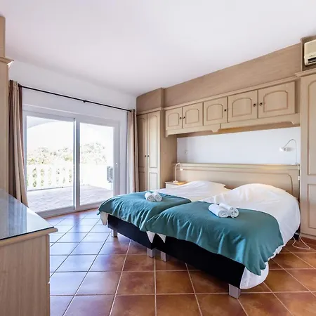 Hotel Mimosa Santa Bárbara de Nexe