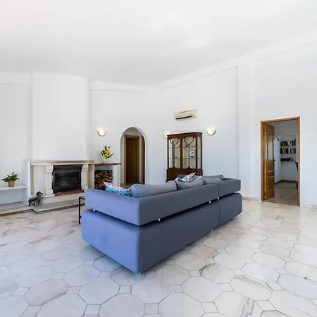 Ξενοδοχείο Mimosa 4*